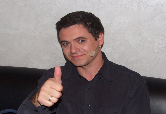 Александр Иванов