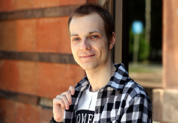 Артём Петушков