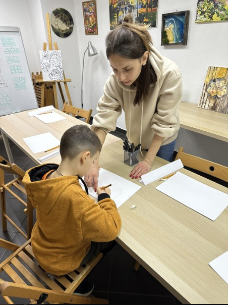 Художественная мастерская «МОЙ ART»: Индивидуальное занятие по рисованию для детей